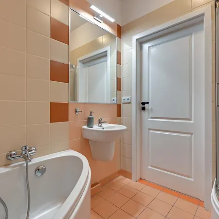 Grand - Sobieski - 5 Min From Monte Cassino Апартаменты *