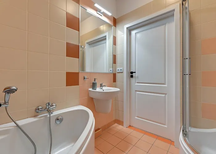 Grand - Sobieski - 5 Min From Monte Cassino Апартаменты *